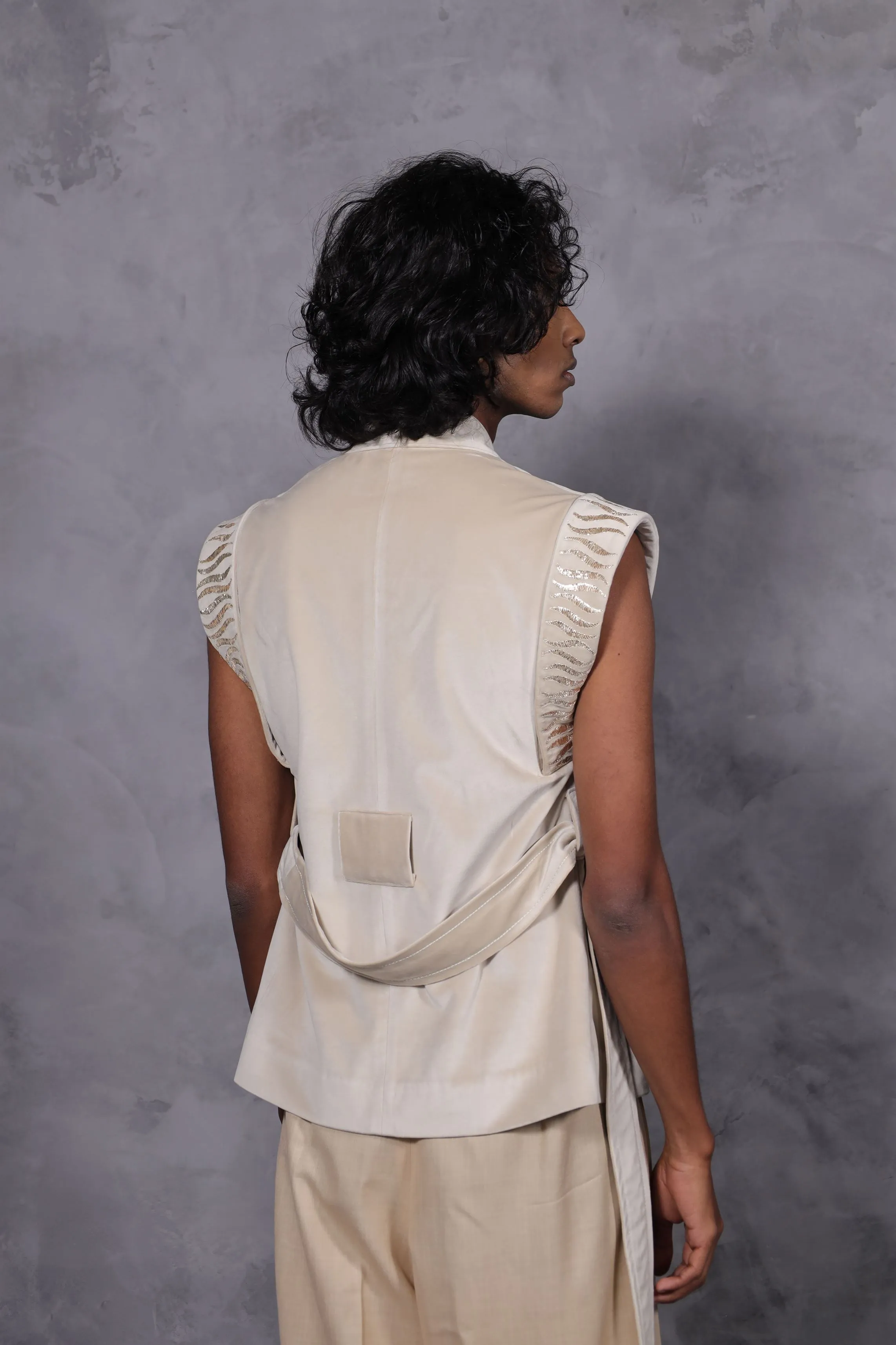New Season Summer to Fall 2024--Jacket Suede Tie Up (Unisex) Cotton Off White-CH2/03-Senso-Fashion Edit Hemji
