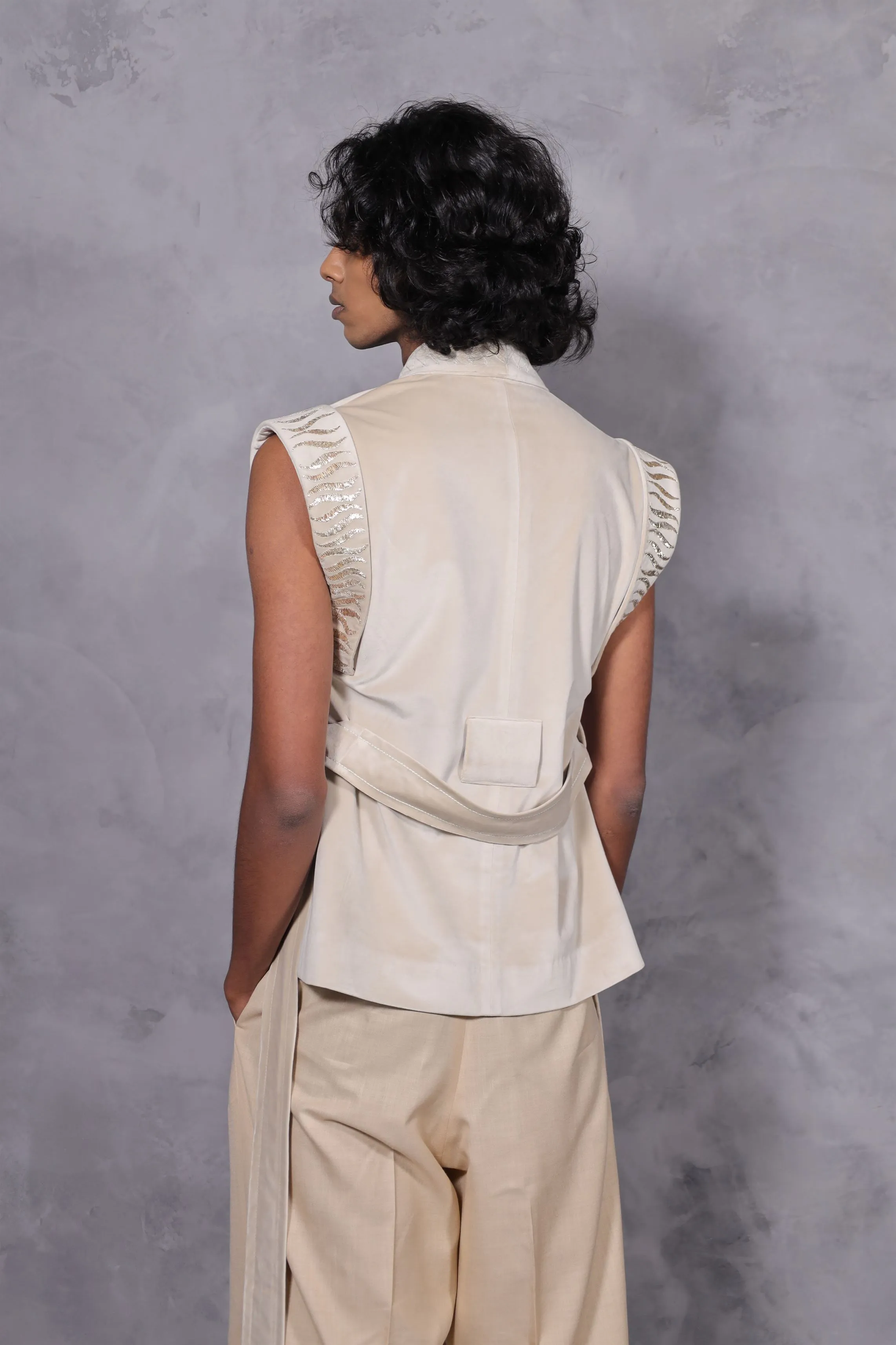 New Season Summer to Fall 2024--Jacket Suede Tie Up (Unisex) Cotton Off White-CH2/03-Senso-Fashion Edit Hemji